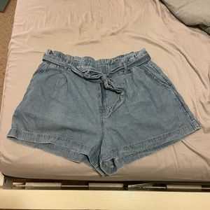 American Eagle Paperbag Shorts NWT